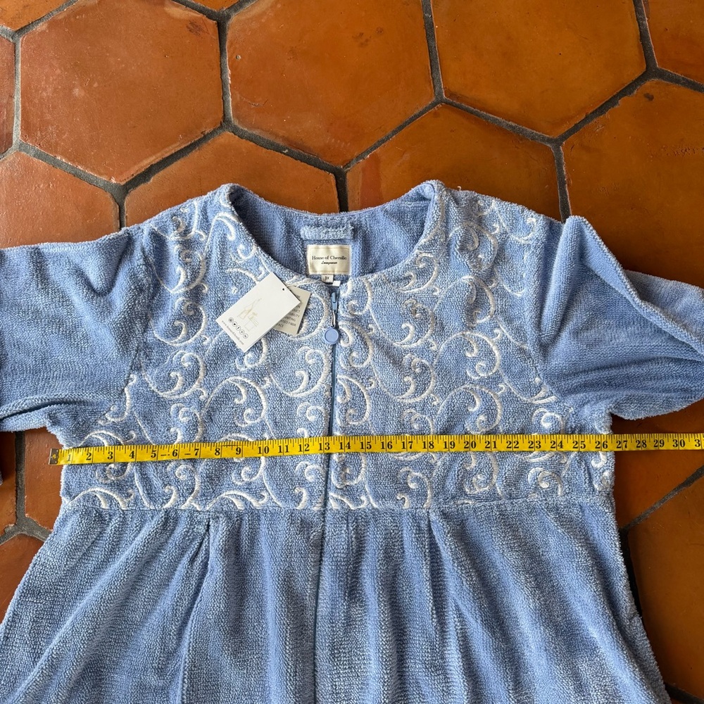Blue Embroidered Women's Robe - Picture 4 of 7